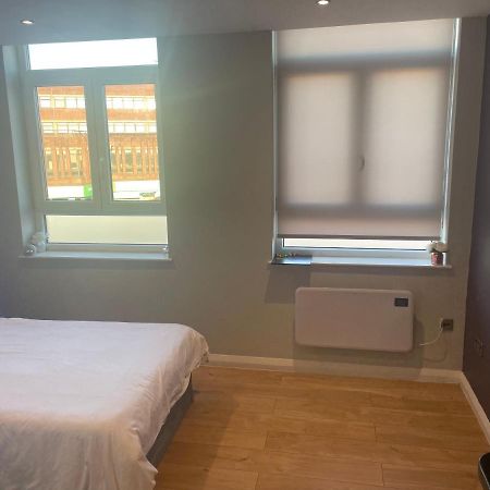 Godson Studio Apartment01 Лондон Экстерьер фото