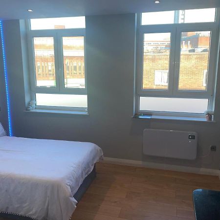 Godson Studio Apartment01 Лондон Экстерьер фото
